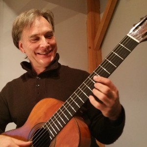 Frank Wallace performs for Vintage Classical Guitars